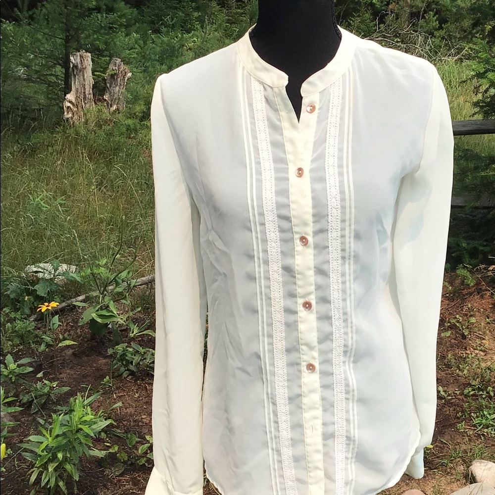 Chiffon Ivory lace embellished button down S